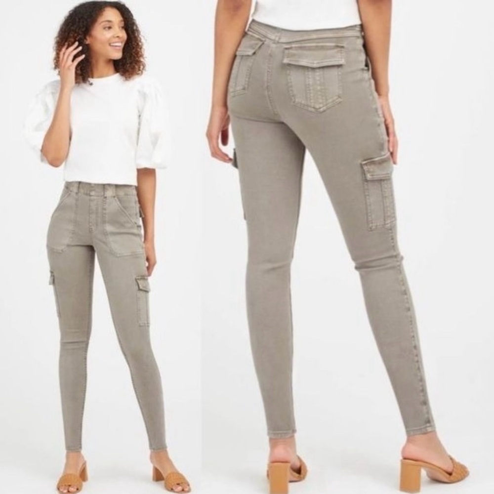 🔥SALE🔥SPANX Light Olive Green Cargo Pant Sz M